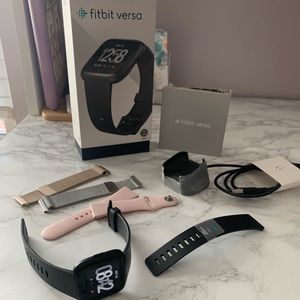 Fitbit Versa Black + extra accessories